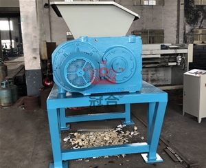 木材撕碎機的工作環境和檢查有哪些要求？